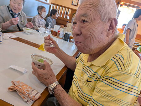 外食会