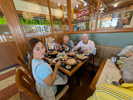 外食会