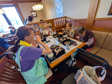 外食会